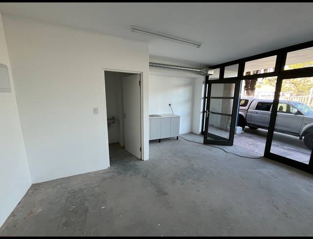 51M² BUSINESS TO LET IN MAITLAND